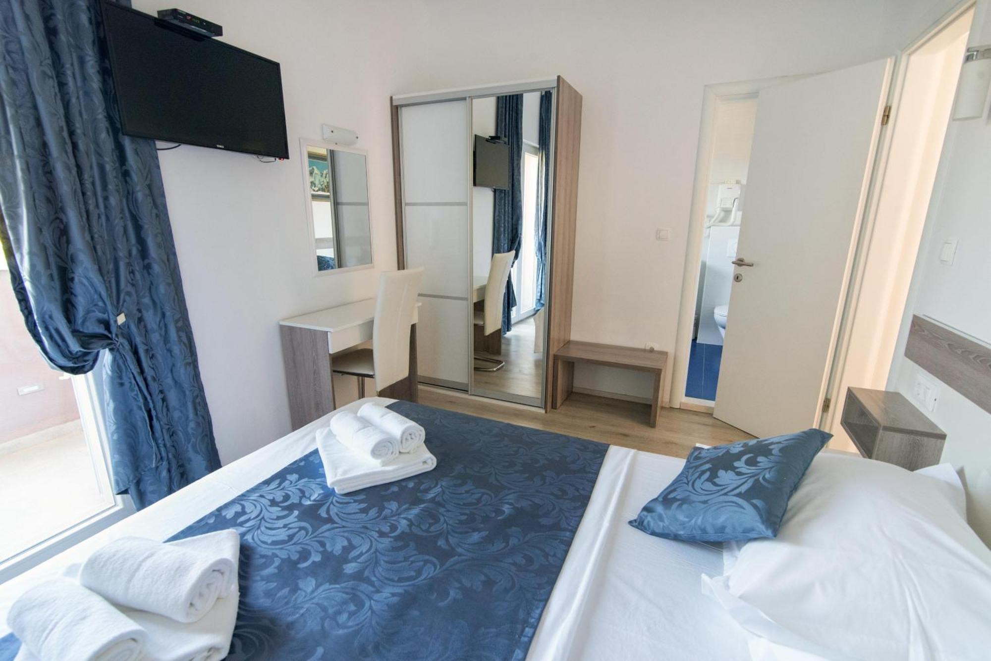 Apartmani Babic Sevid Exterior photo